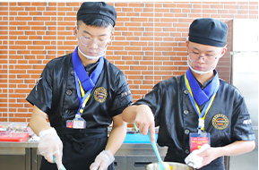 ֣���¶������ѧУ